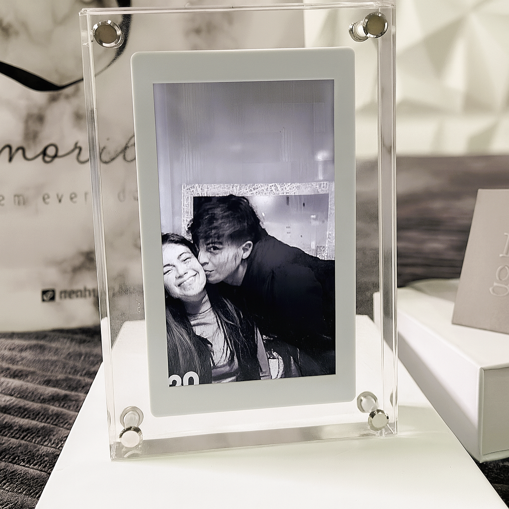 Hycast™ Motion Frame